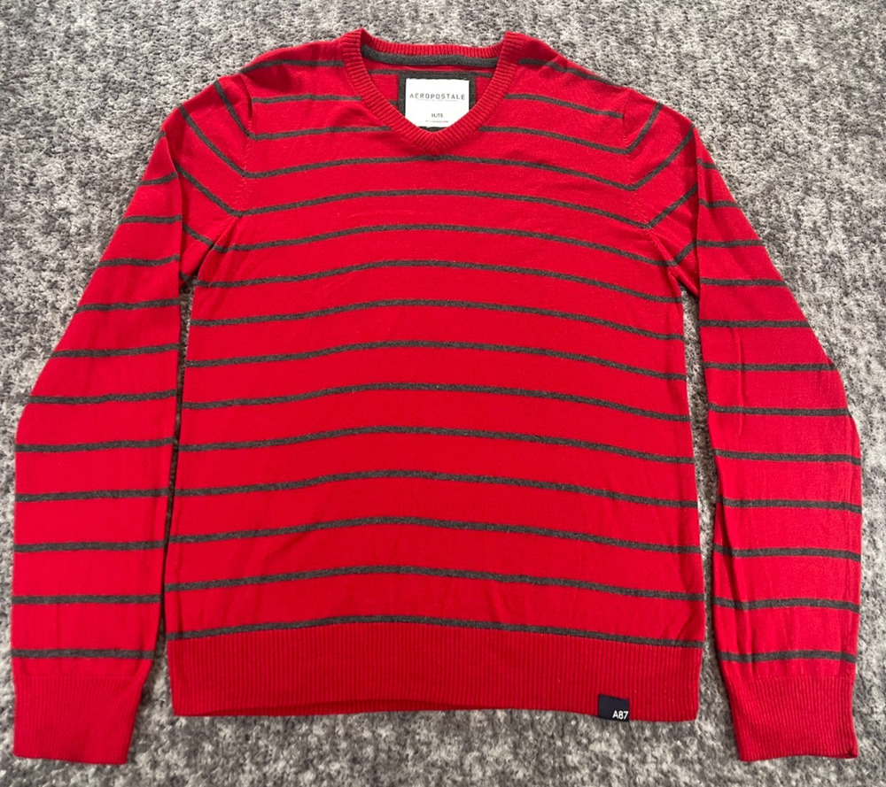 Aeropostale Sweater Men’s XL Red Gray Striped V-Neck Pullover A87 Long Sleeve